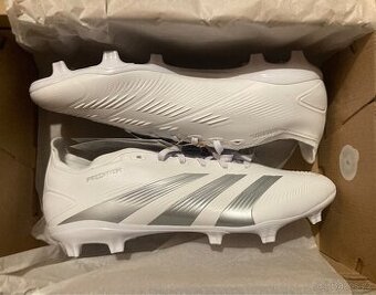Kopačky Predator League FG white