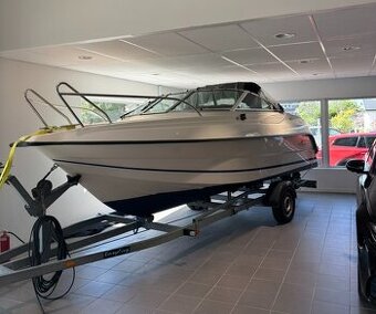 lod motorový člun Uttern 5500 DC,TOP STAV