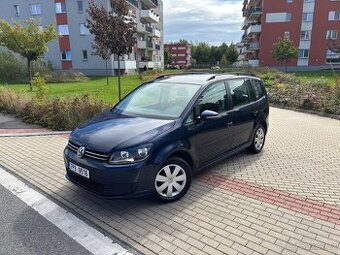 VW TOURAN 139najeto / DSG / 7MÍST