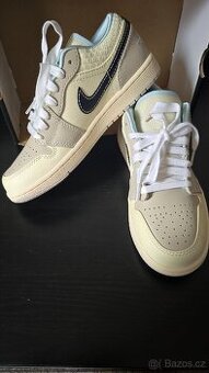 Nike Air Jordan 1 low se 39eu