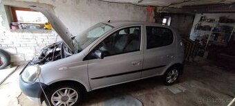 Toyota Yaris Terra 1.0 VVTi sokr.