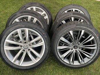 DARTFOR LIERPOOL VW Passat 8B 5x112 235 45R18 zimné