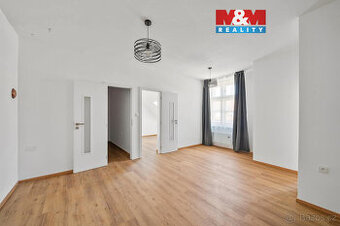 Pronájem bytu 2+kk, 38 m², Hradec Králové, ul. Klumparova