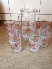 Džbánek a sklenice