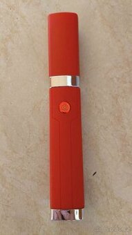 Červená selfie tyč