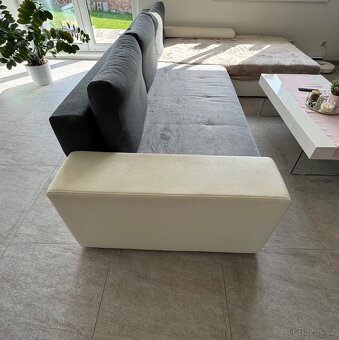 Rozkládací sedací souprava s úložným prostorem