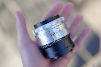 Servisovaný Carl Zeiss Jena BIOTAR 50mm f/1.4 zadaptovaný pr