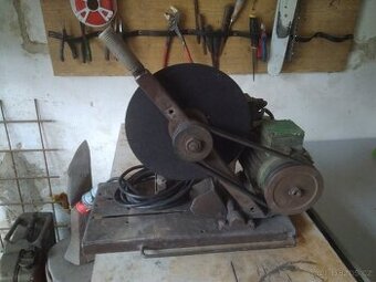 Řezačka na železo