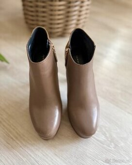 Dámské Tommy Hilfiger - Podzim/Zima