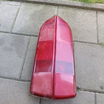 Alfa Romeo zadní světla