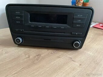Škoda Octavia III originální rádio na CD 5E0035887