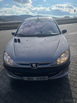 Peugeot 206 - 1