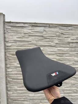 Originální sedlo na BMW S1000R