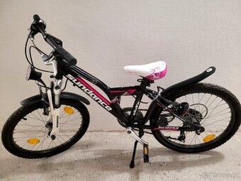 Dívčí kolo velikost 16