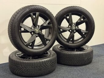 #12 zimní 205/55 R17 originální alu Oktavia 4 Lyra antracit