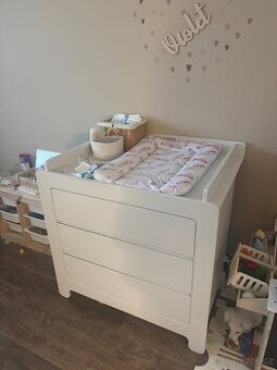 Přebalovací pult /komoda