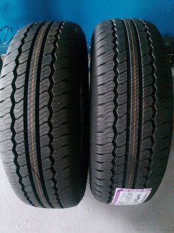 2×letni pneu 215/70R16c