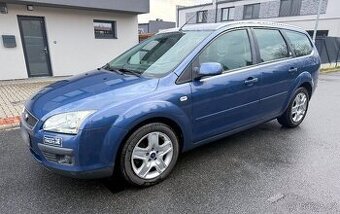 Ford Focus II 1.6 85kW Nová STK,po rozvodech ,bez investic