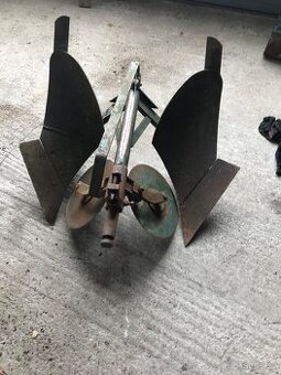 Prodam pluh PON-25-A za Malotraktor tk