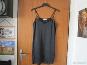 Nová pěkná černá spodnička - noční košilka, vel. M