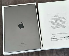 iPad 10.2 (2021) 64GB - top stav