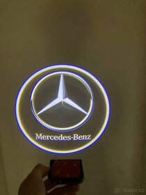 Dveřní světlo s logem Mercedes Benz