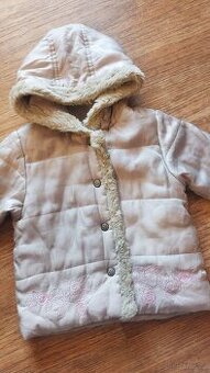 Krásná dívčí bunda s kytičkami vel. 74/80