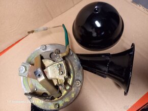 Prodám funkční trubkovou houkačku typ c28e 12v - 1