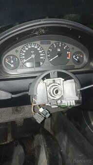 Bmw e36 compact ND kufr, světla, kastle atd.