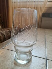 Prodám broušenou sklenici na pivo