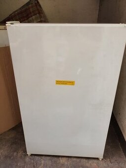 103 litrů praktický úzký 55cm mrazák třída A+ doprava