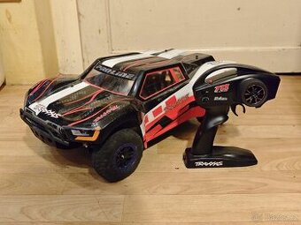 RC auto Traxxas Slash 1:10 4x4