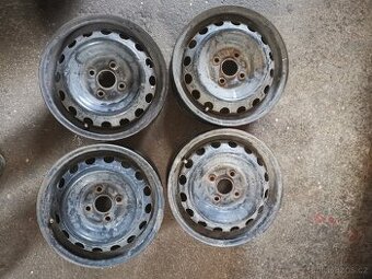 Sada 4 ks plechové disky Toyota Yaris III 14" ET39