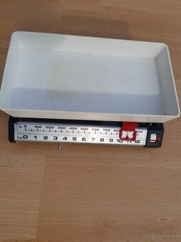 Kuchyňská váha na potraviny