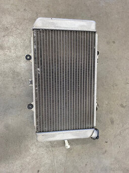 Yamaha Grizzly 660, díly, chladič, motor