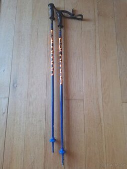 Prodám dětské sjezdové lyžařské hůlky Salomon vel. 100 cm