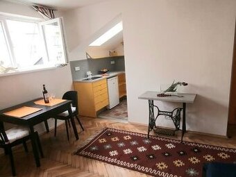 Pronájem bytu 1+kk (28 m2), Praha 10 - Vinohrady