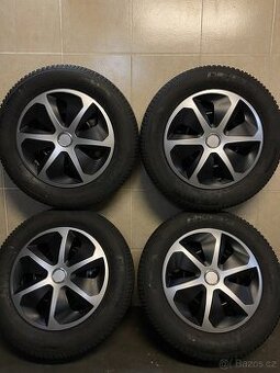 Pneu Kleber Krisalp HP3 215/60 R17, včetně plechových disků