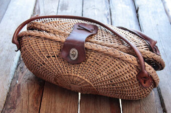 Retro proutěná kabelka - 1