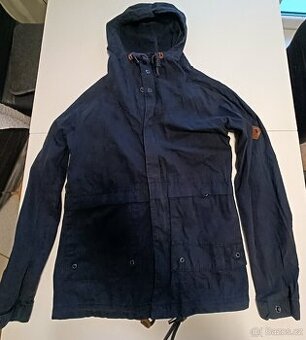 zimní chlapecká bunda Pull & Bear