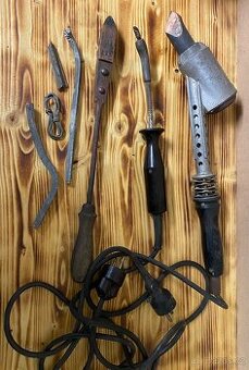 3x Klempířské pájky + cín