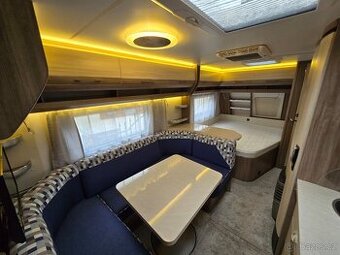 Karavan dvojnápravový 650