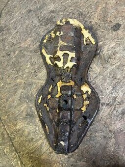 Plech sedla kytara Jawa/čz