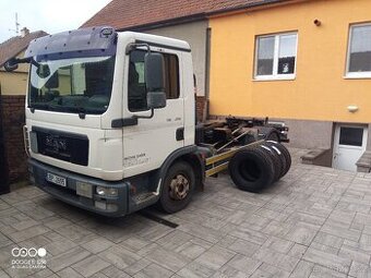Prodám Man TGL 12.250 hákový nosič kontejnerů