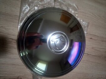 Prodam novou poklici na škoda 100,110R,1000mb