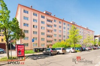 Převod dr. podílu, byty/3+1, 64 m2, Josefa Knihy 114, Střed,