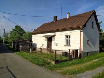 Rodinný dům 3+1, pozemek 489 m², Pržno