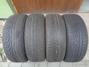 Zimní pneu 225/60/17 R17 Hankook