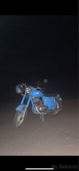 Jawa 250 panelka (rozebraná a nachystaná na renovaci)