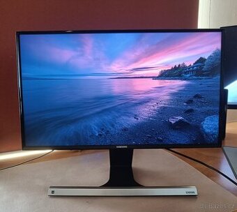 Samsung S24D590L